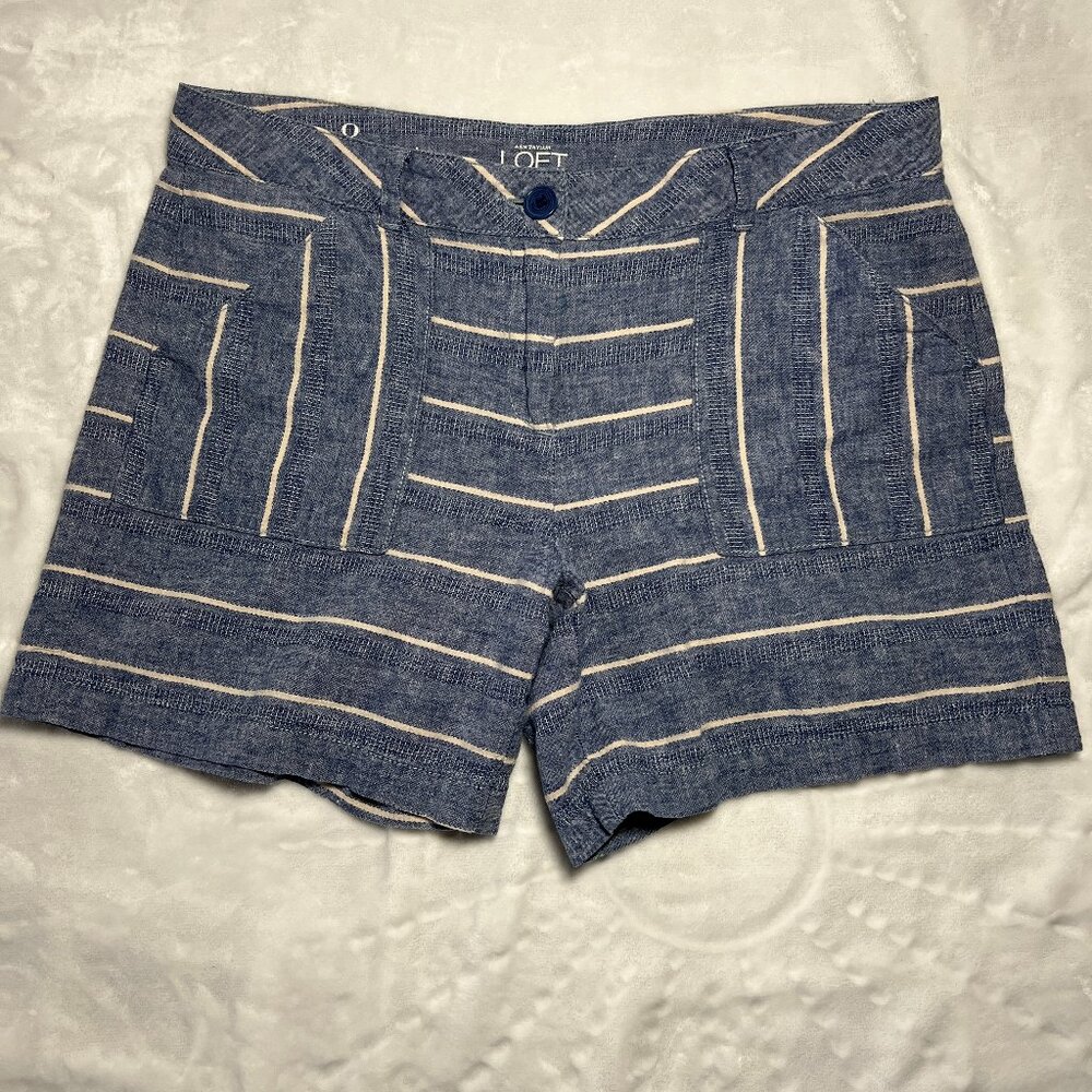 Ann Taylor Loft Women’s Blue &White Stripe Shorts Sz 8 Chino Cotton/Linen